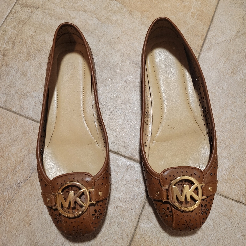Michael Kors leather flats